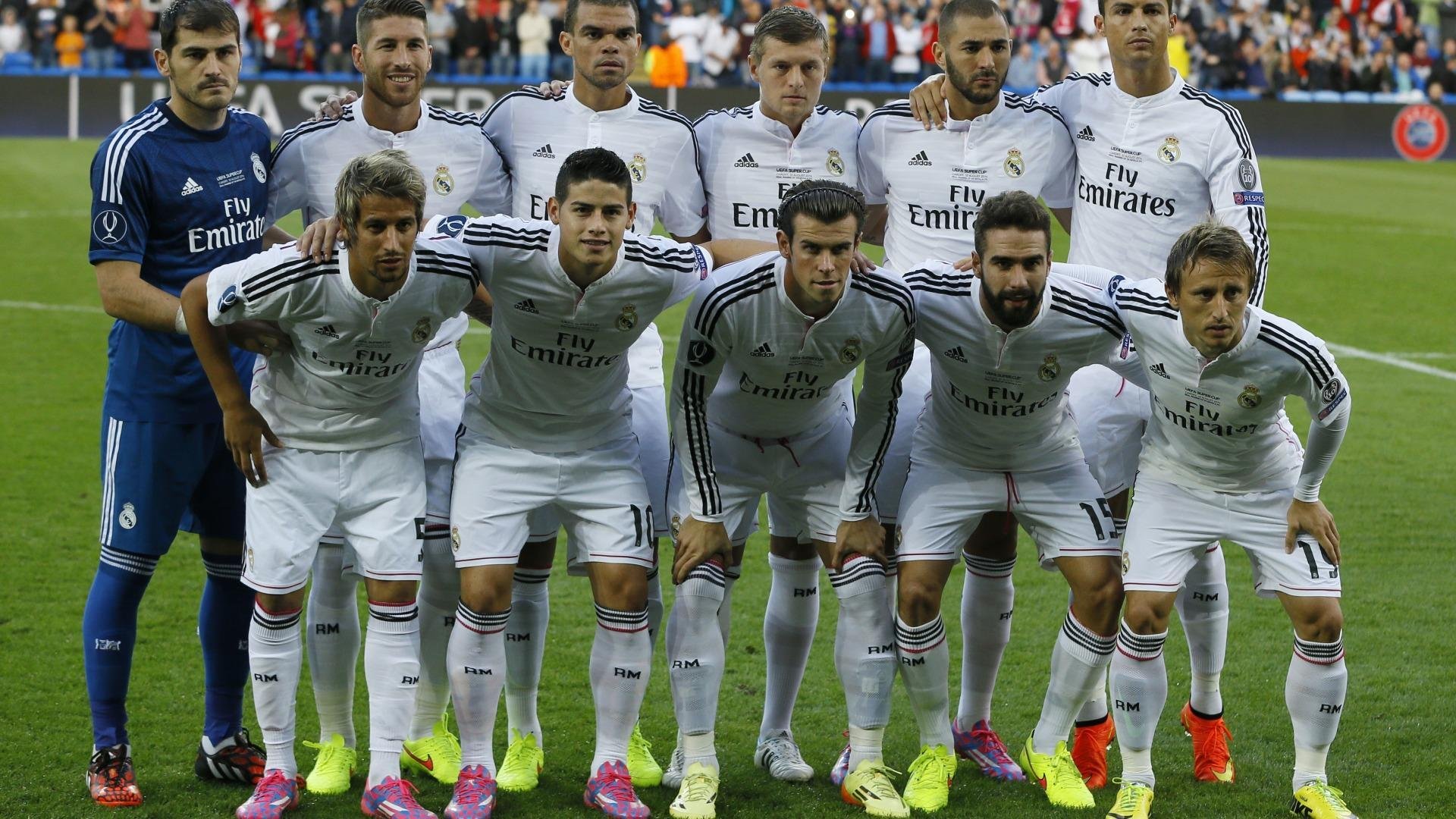 C罗连续十五场比赛得分超越战术限制，曼联挑战极限！